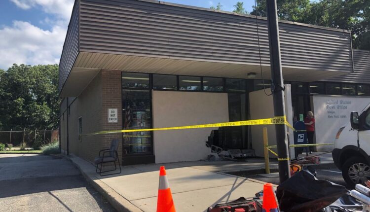 Vehicle crashes into Ridge Post Office lobby, Suffolk Police say

