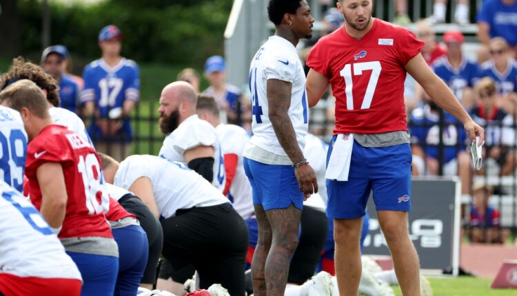 Bills' Josh Allen torches defense in red zone on day 4 of training camp (10 observations)
