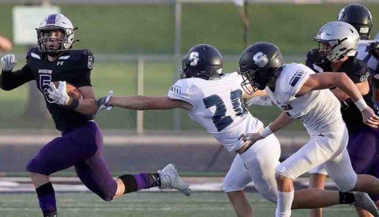  Riverton Stuns No.  8 Syracuse In Season Opener

