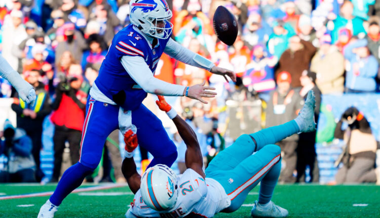 Bills vs. Bills; Bengals Survive; Giants Leap Forward