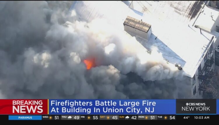 Firefighters battle large blaze in Union City, N.J.