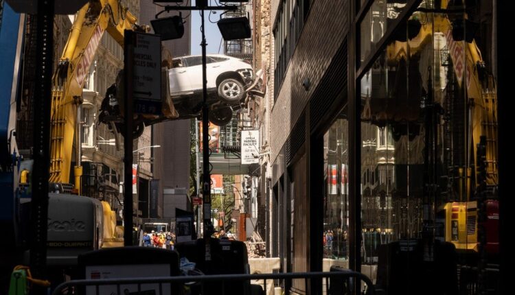 Was collapsed NYC parking garage built to withstand roof full of cars?