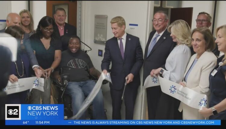 Eric LeGrand honored with room naming at rehabilitation institute