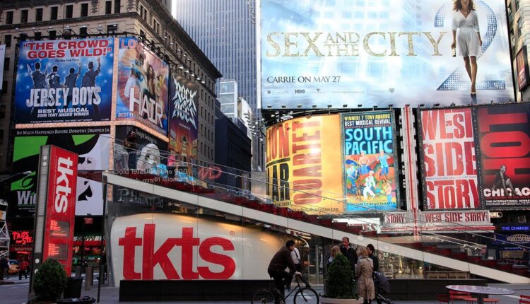 Tentative contract deal reached between Broadway workers and leaders