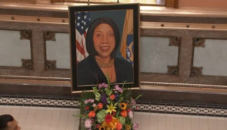 NJ Lieutenant Governor Sheila Oliver lies in state