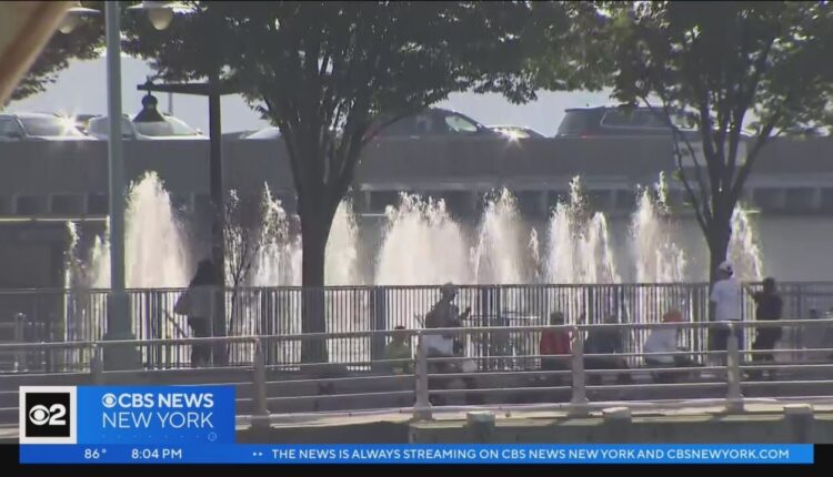 New Yorkers trying to beat the heat as temperatures soar into 90s