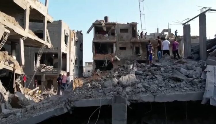 IDF surrounds Gaza City amid calls to pause fighting