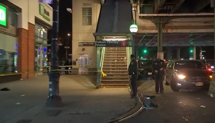 Teen critical after being stabbed in the neck in the Bronx