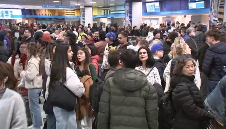 Disabled train leads to some service disruption at NY Penn Station