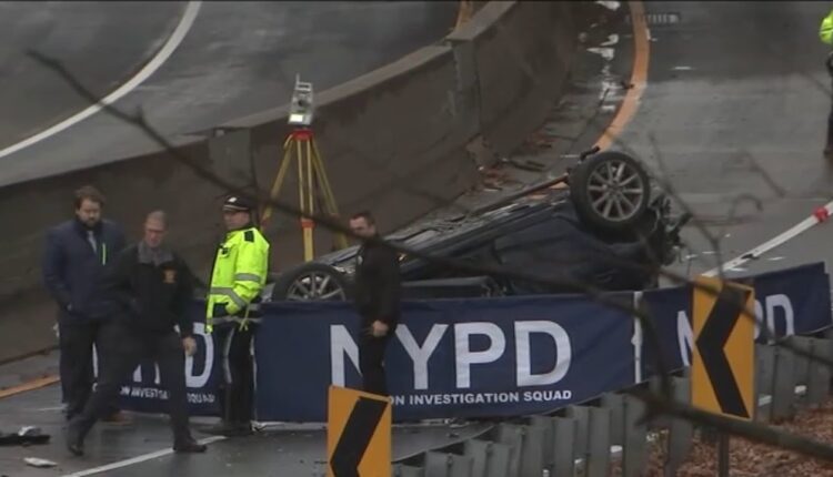 Investigation underway after 5 killed, 1 hurt in Queens crash