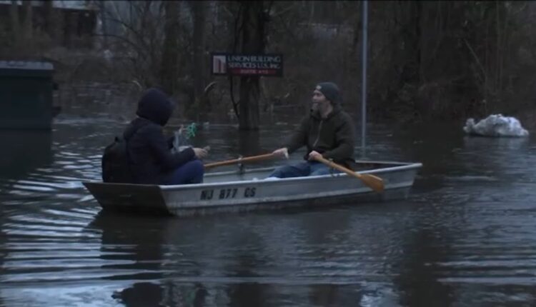 Residents urged to evacuate ahead of river reaching peak levels