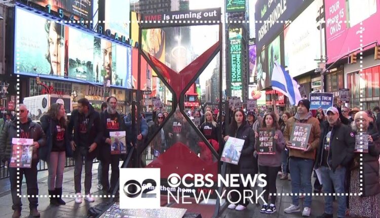Hourglass in Times Square represents time running out for Israeli hostages