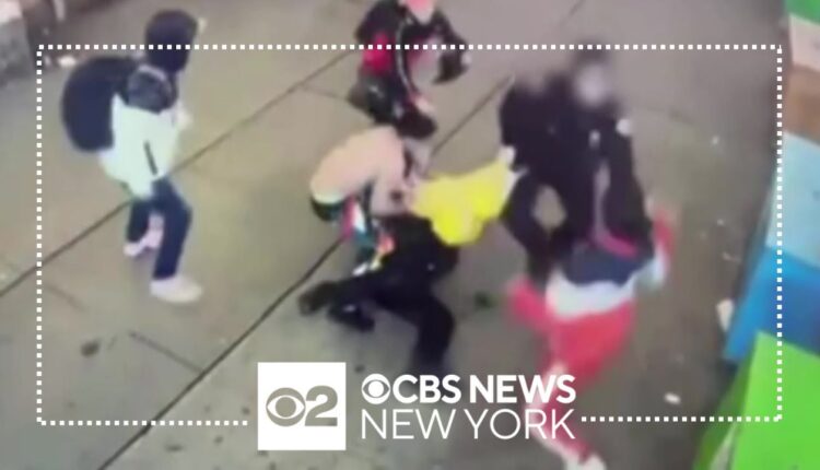 Group seen on video attacking NYPD officers in Times Square
