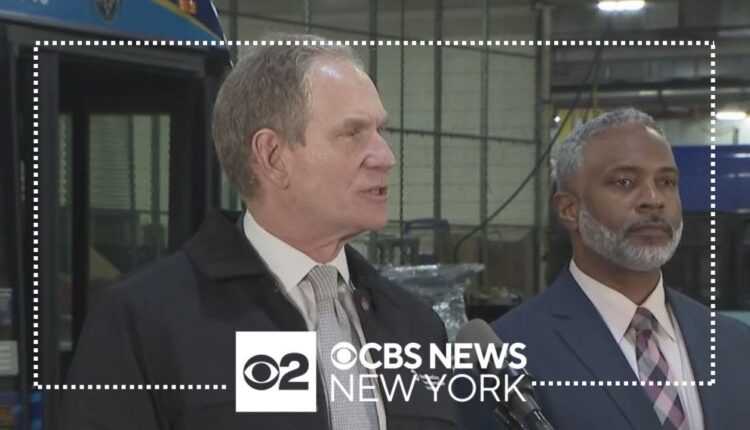 MTA officials discuss preparations for Tuesday's snow storm