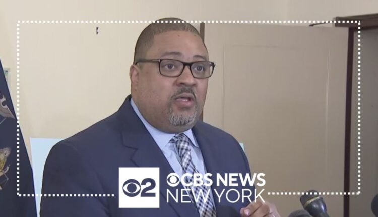 Manhattan DA blasts "political games" in SoHo murder suspect extradition fight